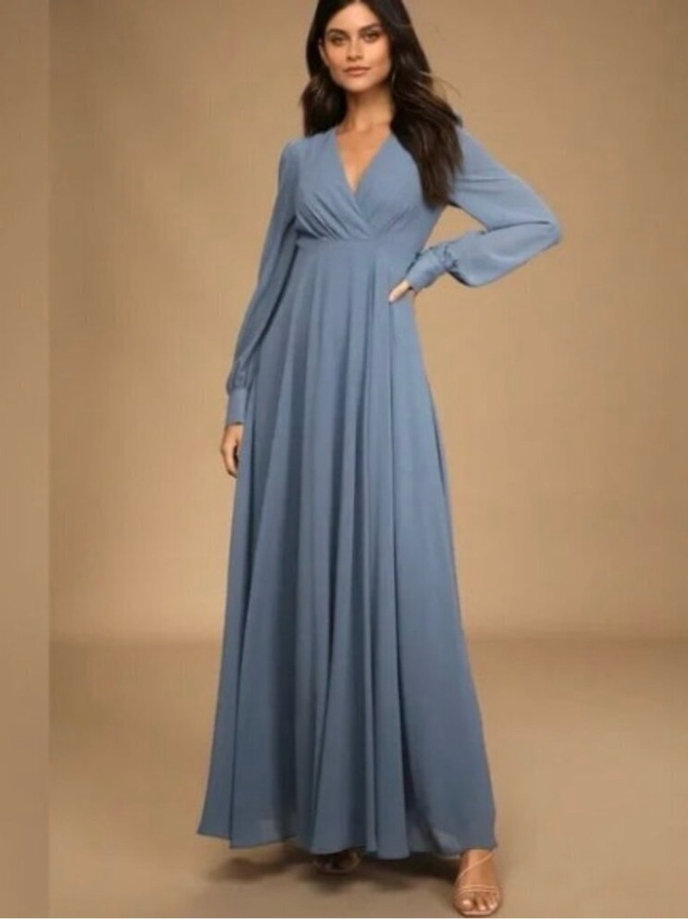 Ricarica Elegant V-Neck Long Sleeve chiffon Maxi Dress in Dusty Blue